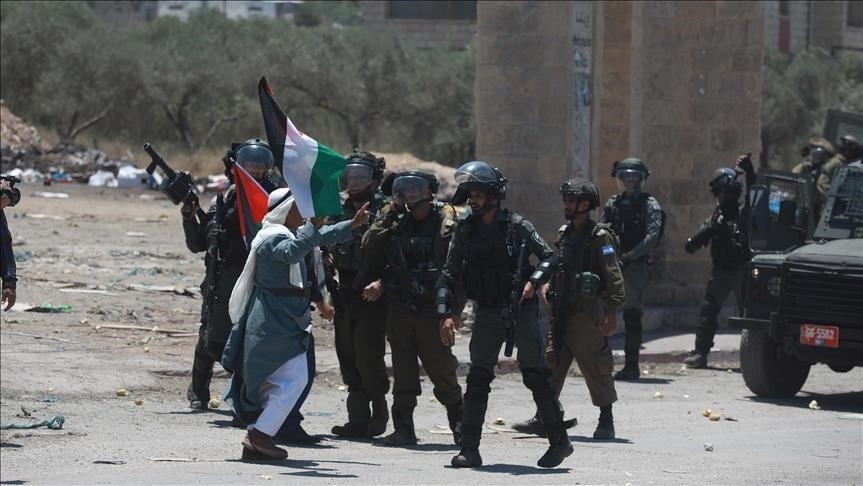مواجهات بين الفلسطينيين والجيش الإسرائيلي جنوبي نابلس